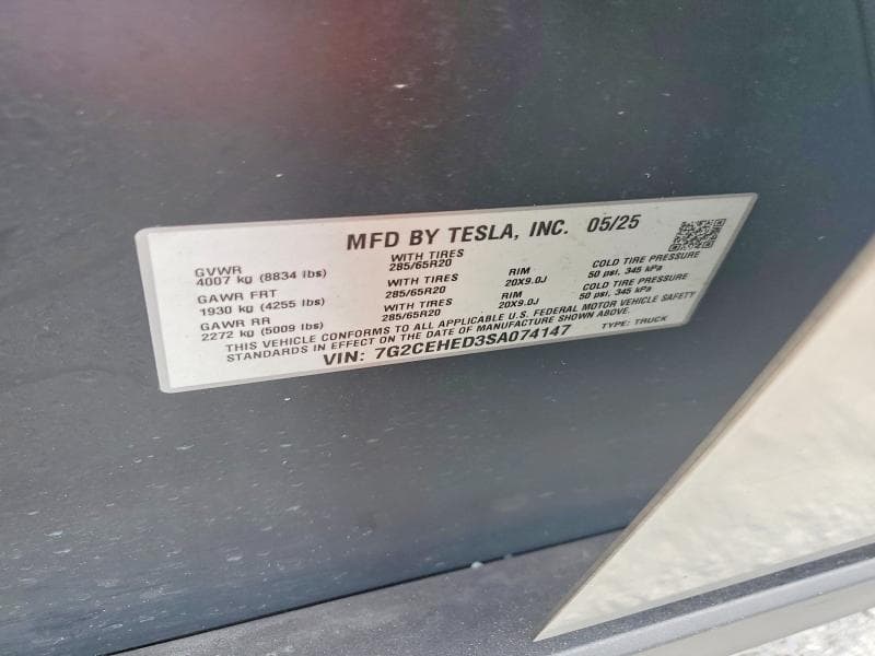 2025 TESLA CYBERTRUCK 12