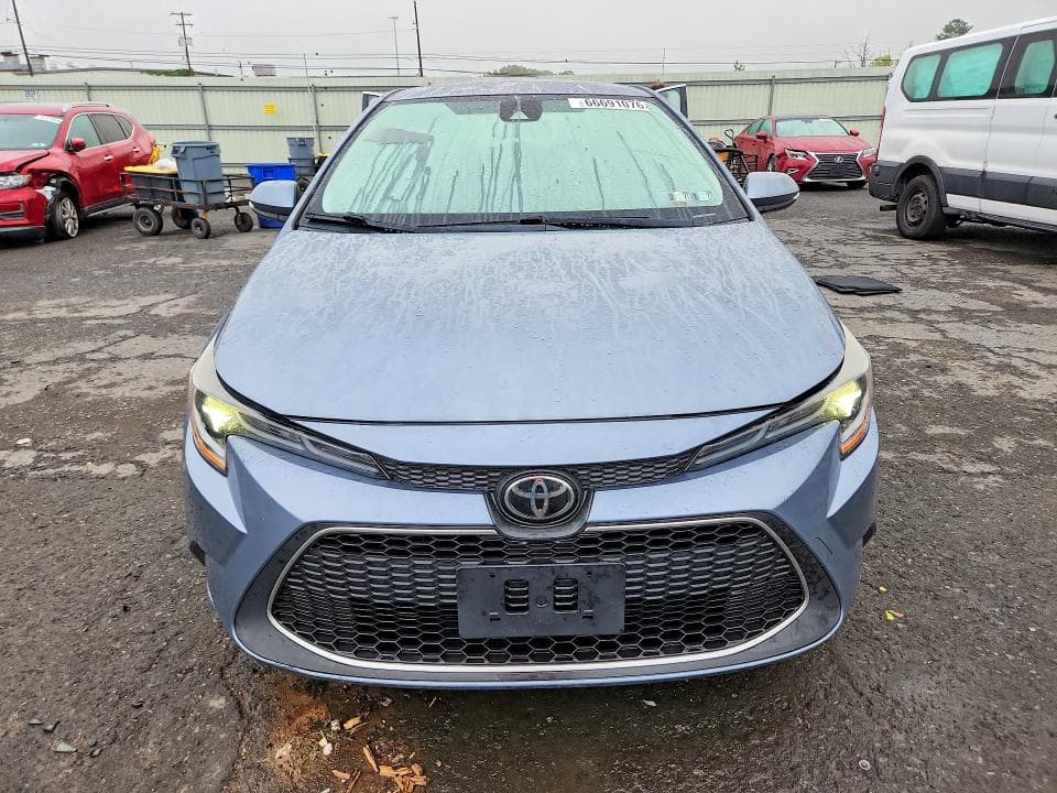 2020 TOYOTA COROLLA XLE 5
