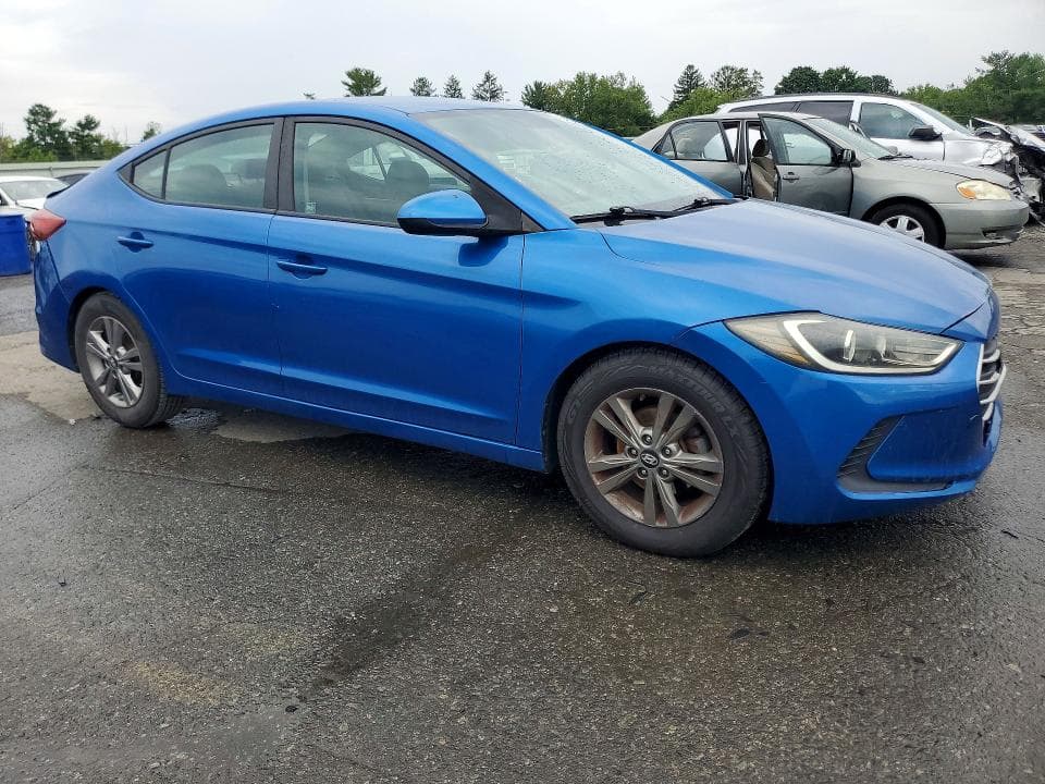 2017 HYUNDAI ELANTRA SE 4