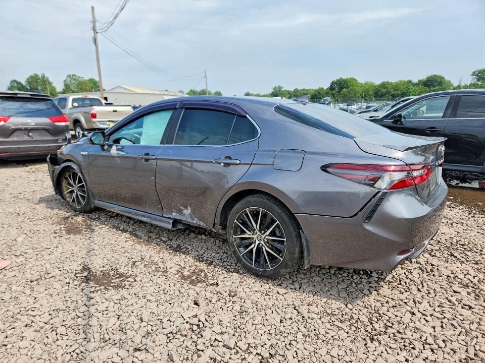 2021 TOYOTA CAMRY SE 2