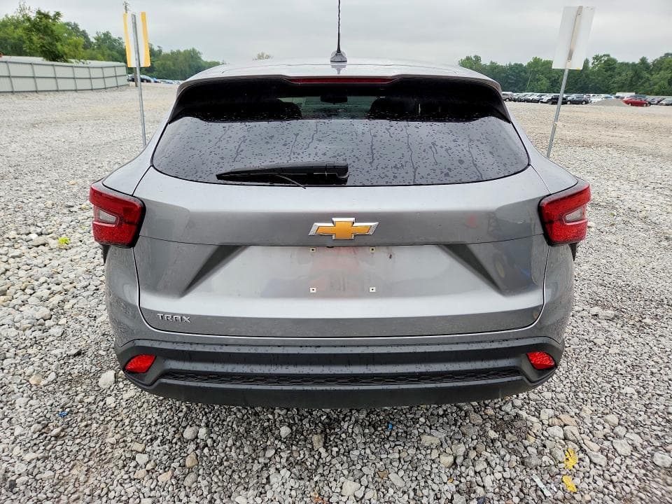 2024 CHEVROLET TRAX LS 6