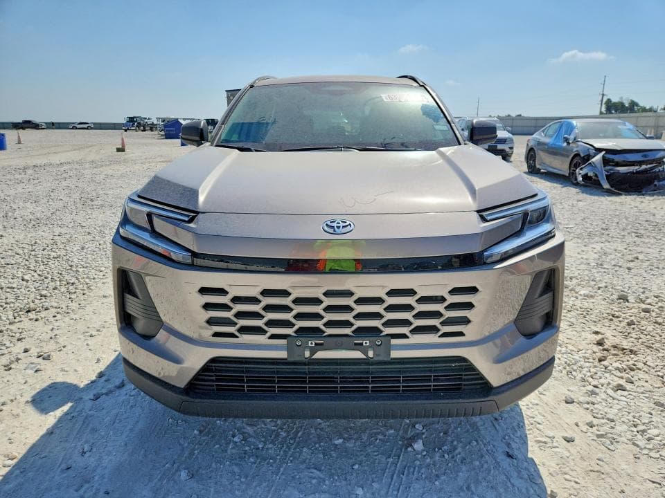 2026 TOYOTA RAV4 LE 5