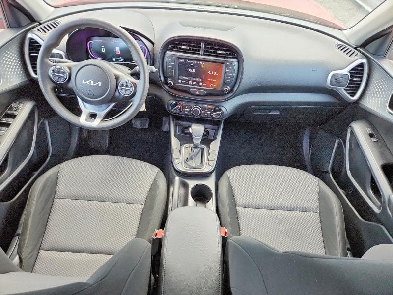 2025 KIA SOUL LX 8