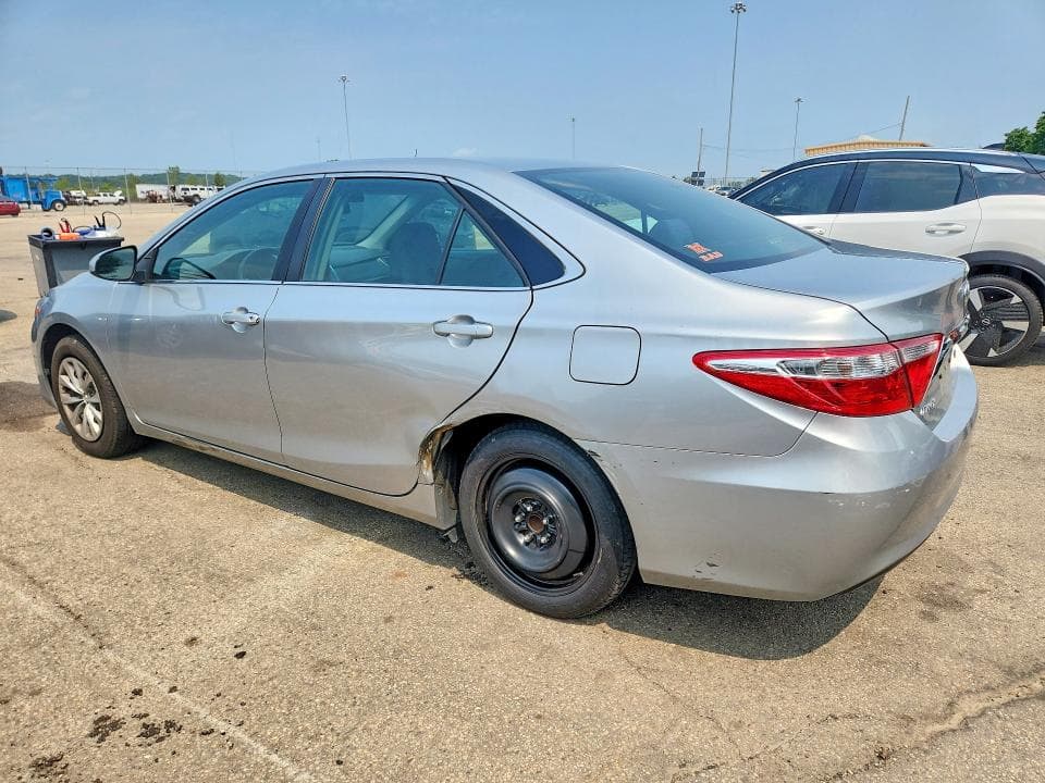 2017 TOYOTA CAMRY LE 2