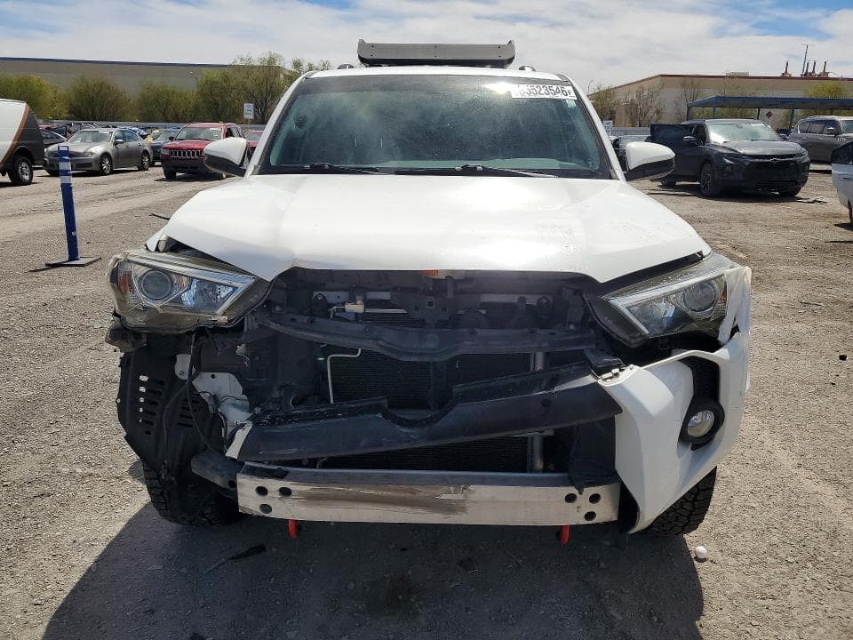 2017 TOYOTA 4RUNNER SR5 5