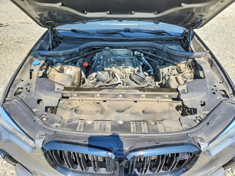 2021 BMW X5 M 12