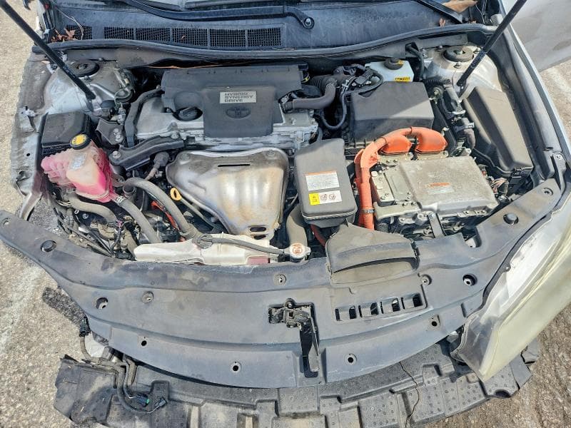 2017 TOYOTA CAMRY HYBRID SE 11