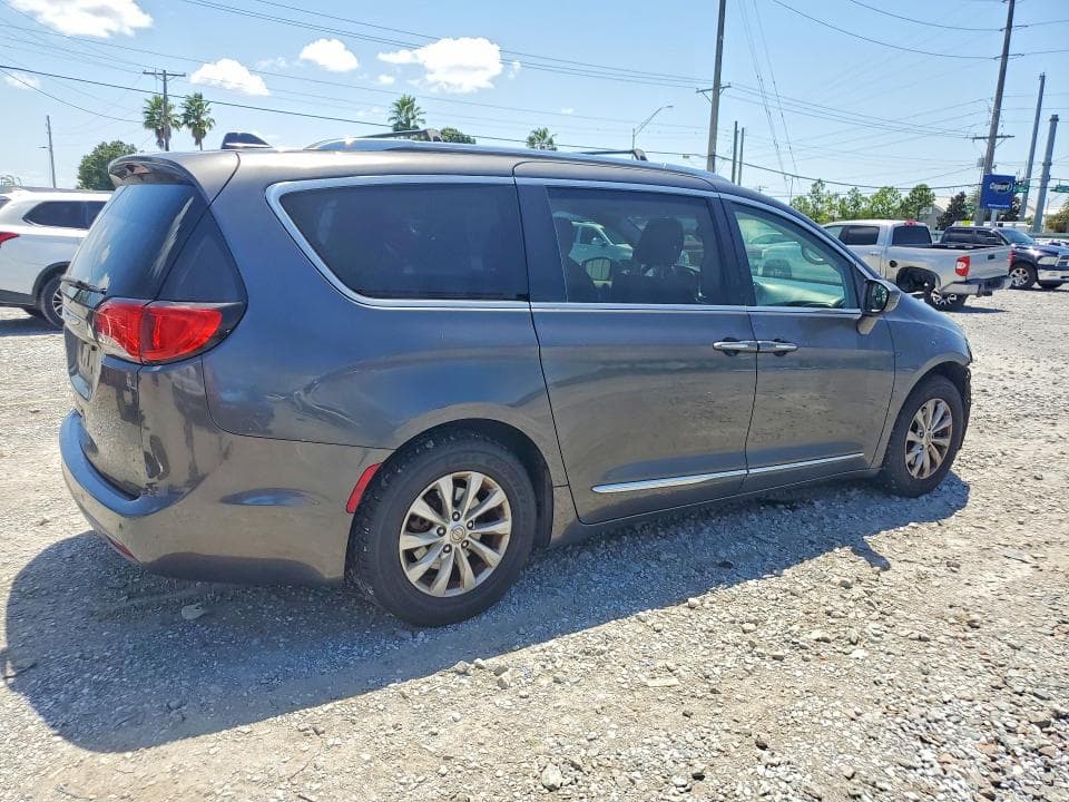 2018 CHRYSLER PACIFICA TOURING L 3