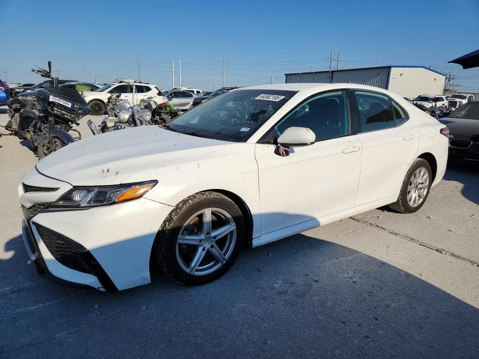 2020 TOYOTA CAMRY LE - 1