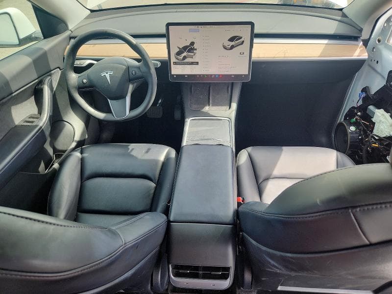 2022 TESLA MODEL Y 8