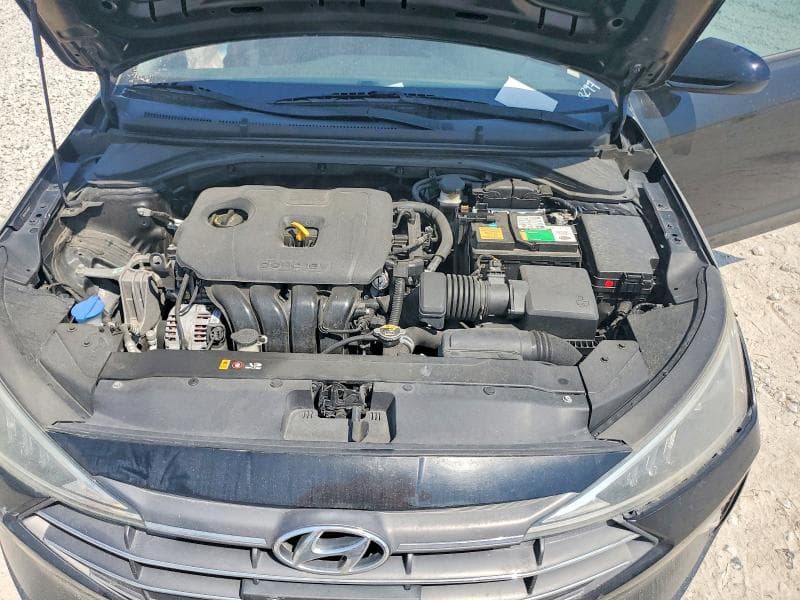 2020 HYUNDAI ELANTRA SE 11