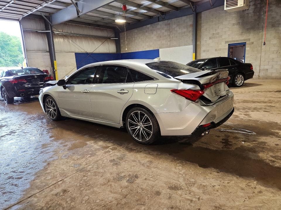 2019 TOYOTA AVALON TOURING 2