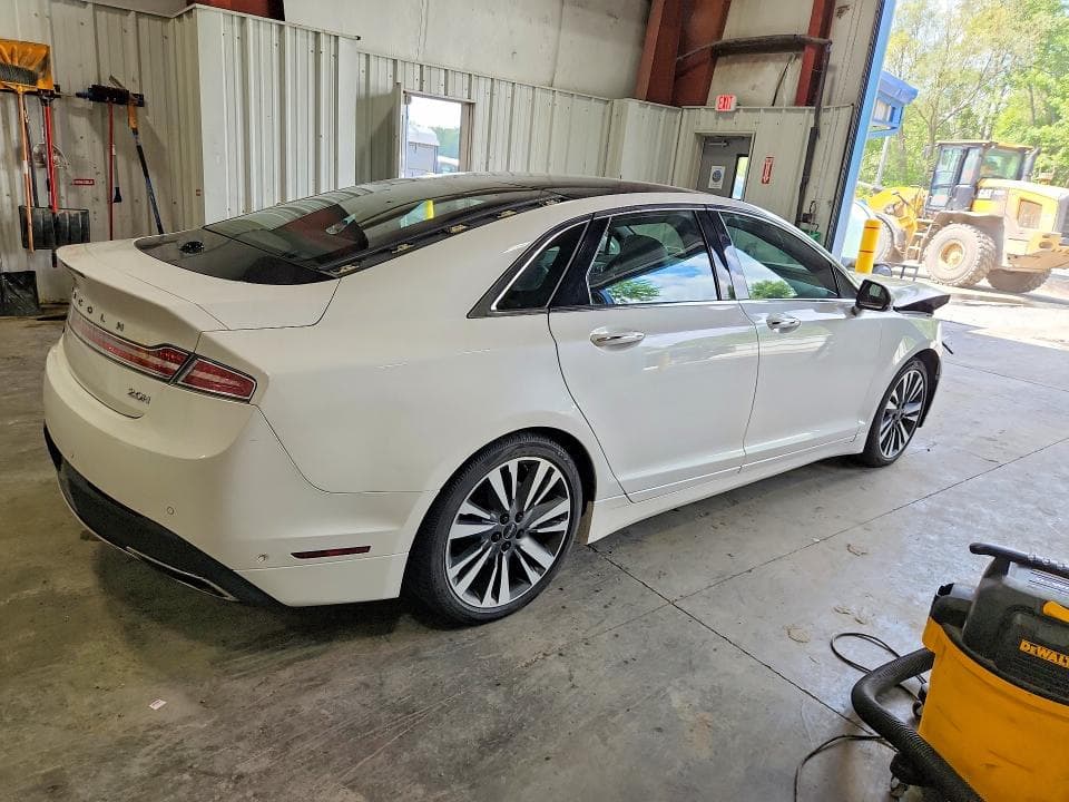 2019 LINCOLN MKZ RESERVE II 3