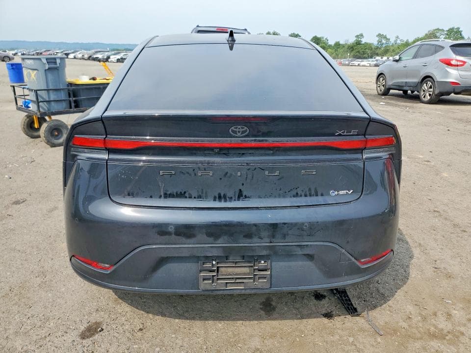 2023 TOYOTA PRIUS XLE 6