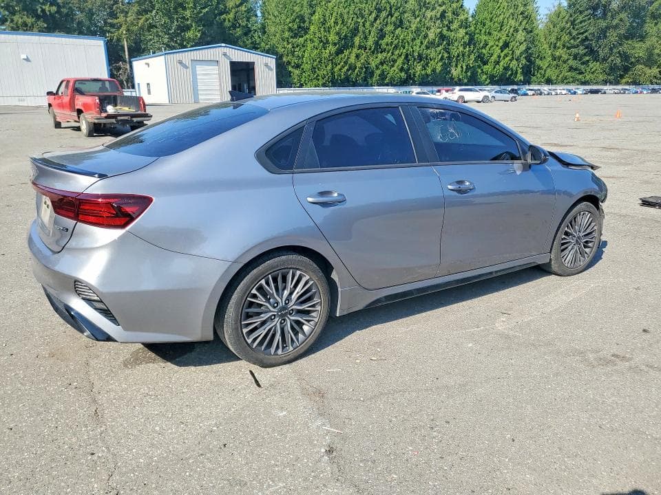 2023 KIA FORTE GT LINE 3