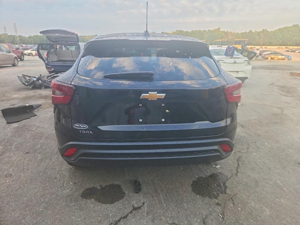 2026 CHEVROLET TRAX LS 6