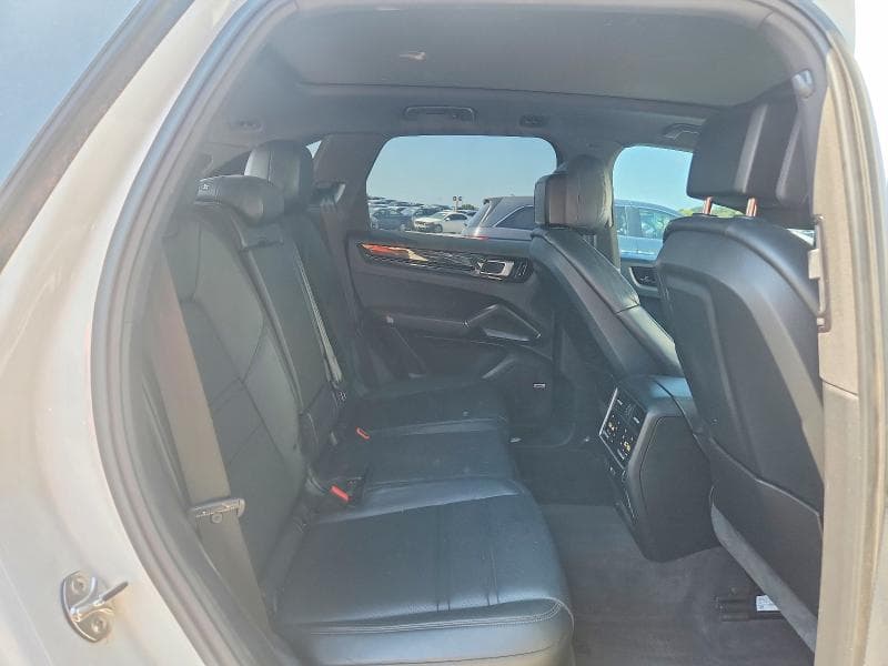 2019 PORSCHE CAYENNE 11