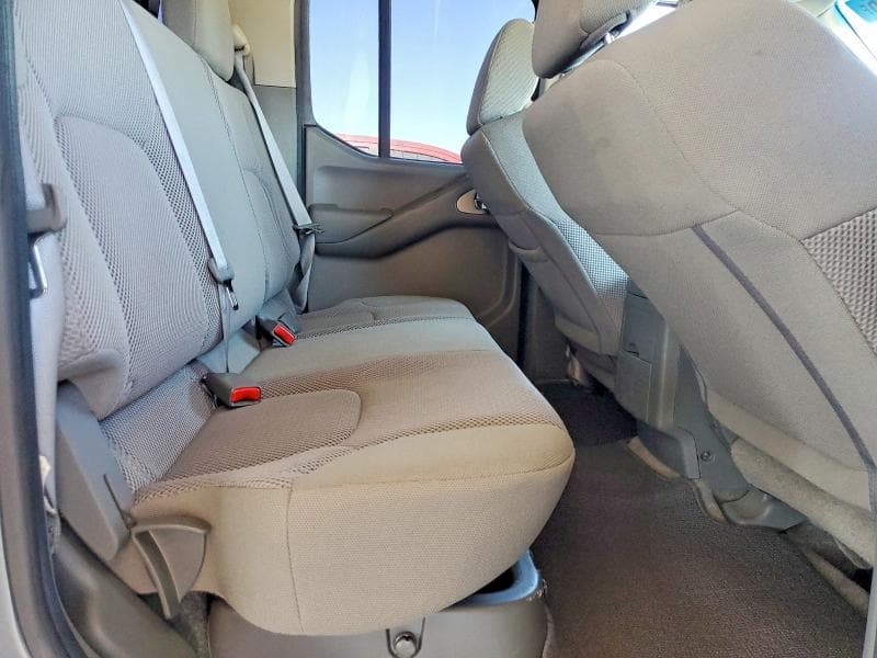 2018 NISSAN FRONTIER SV 10
