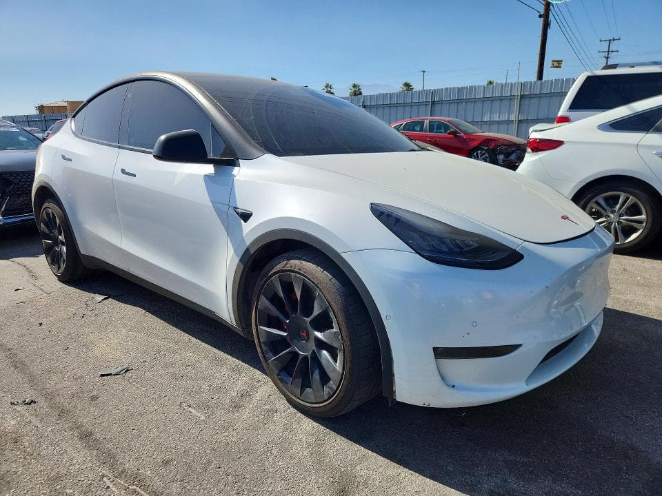 2021 TESLA MODEL Y 4