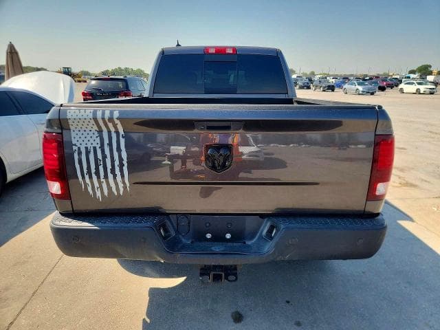 2019 RAM 1500 CLASSIC SLT 6