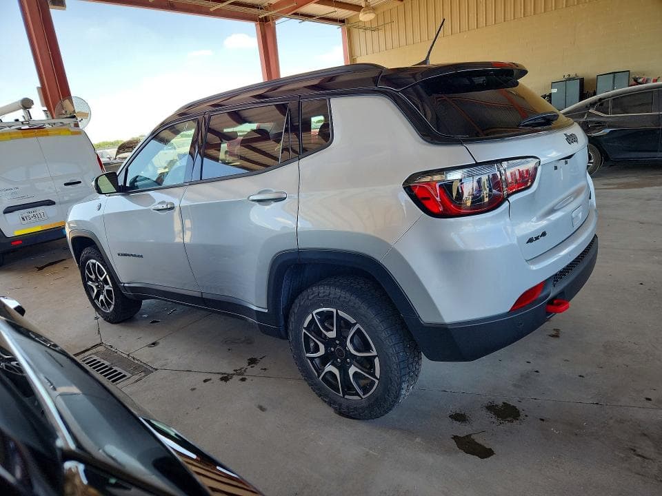 2025 JEEP COMPASS TRAILHAWK 2