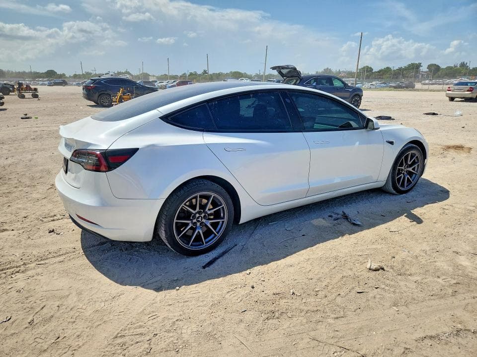 2023 TESLA MODEL 3 3