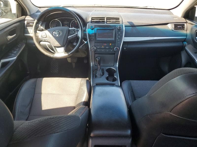 2017 TOYOTA CAMRY SE 8