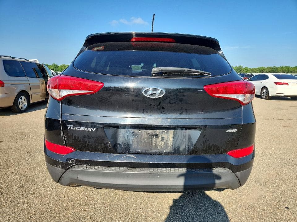 2017 HYUNDAI TUCSON SE 6