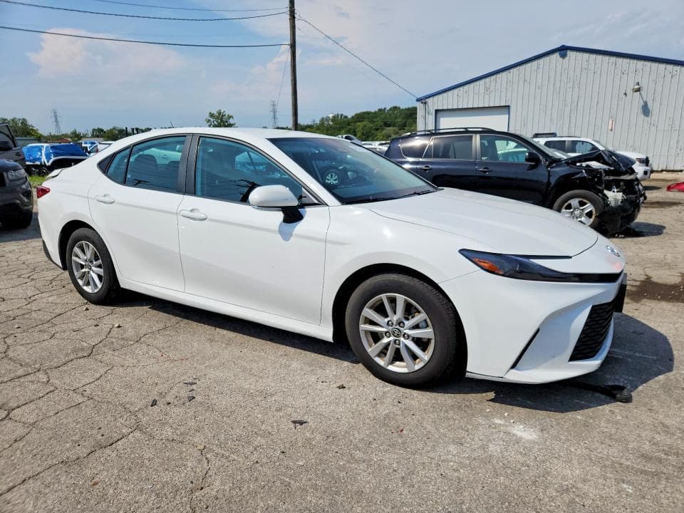 2025 TOYOTA CAMRY LE 4