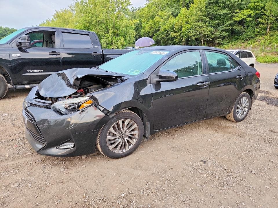 2018 TOYOTA COROLLA XLE - 1