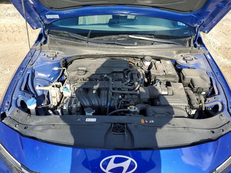 2025 HYUNDAI ELANTRA SEL 12