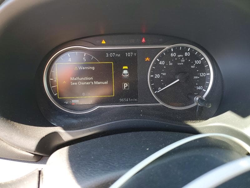 2019 NISSAN KICKS SR 9