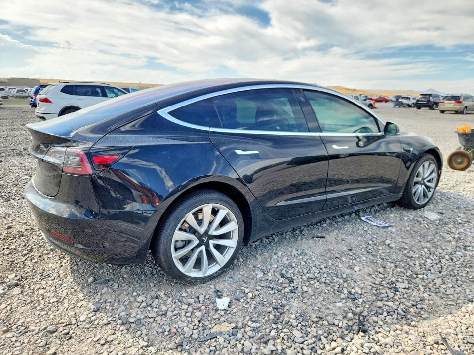 2018 TESLA MODEL 3 3