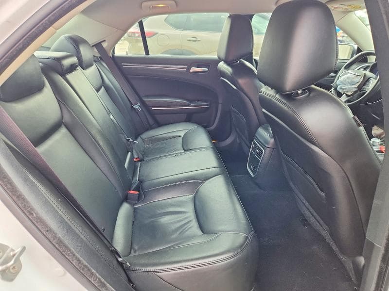 2019 CHRYSLER 300 TOURING 10