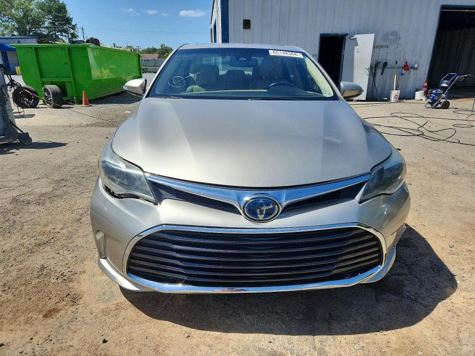 2017 TOYOTA AVALON LIMITED 5
