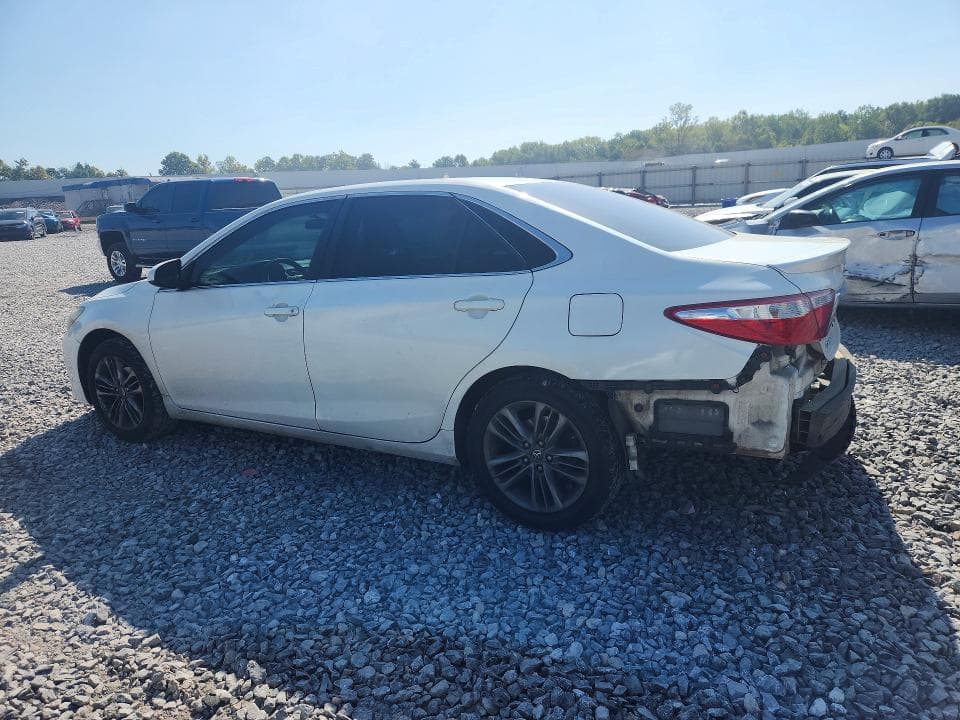 2017 TOYOTA CAMRY SE 2