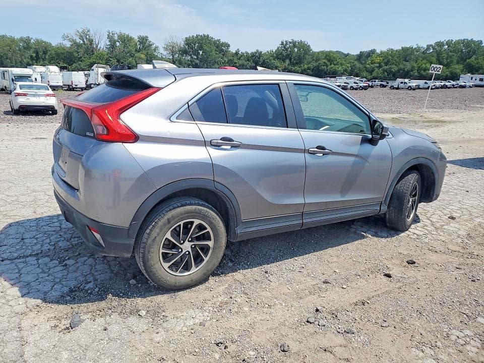 2020 MITSUBISHI ECLIPSE CROSS ES 3