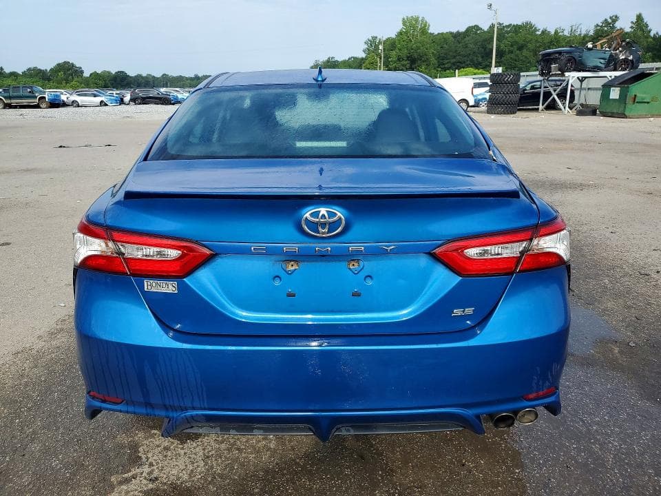 2020 TOYOTA CAMRY SE 6