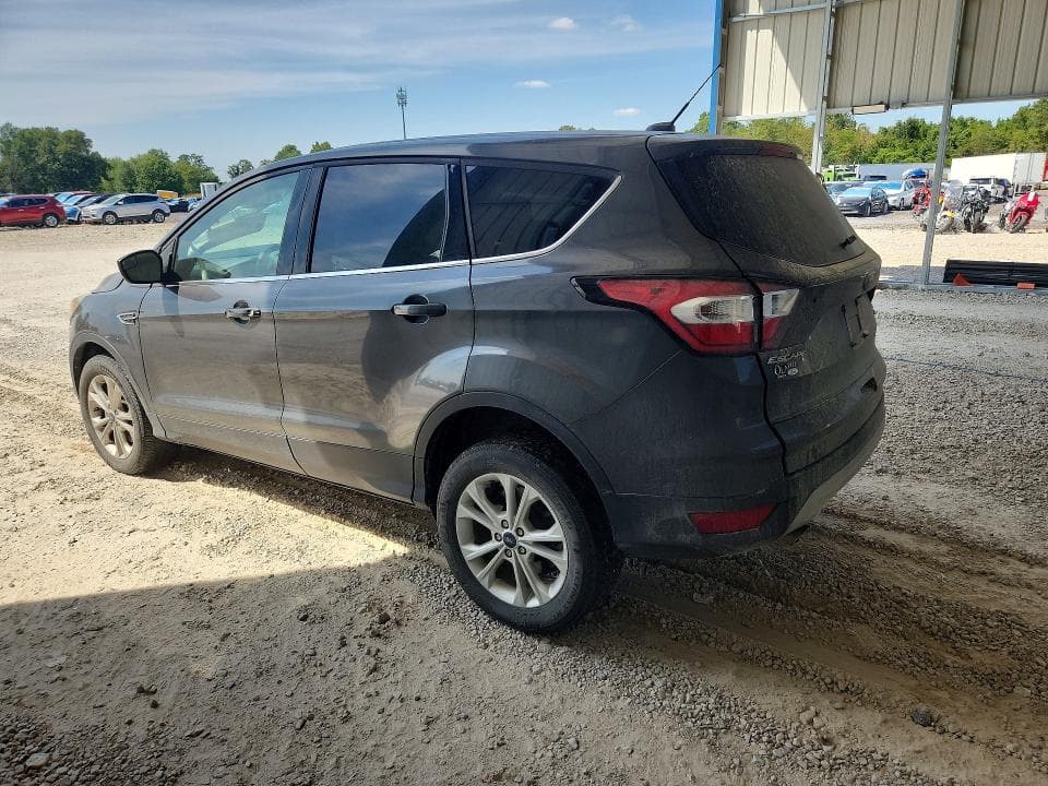 2017 FORD ESCAPE SE 2