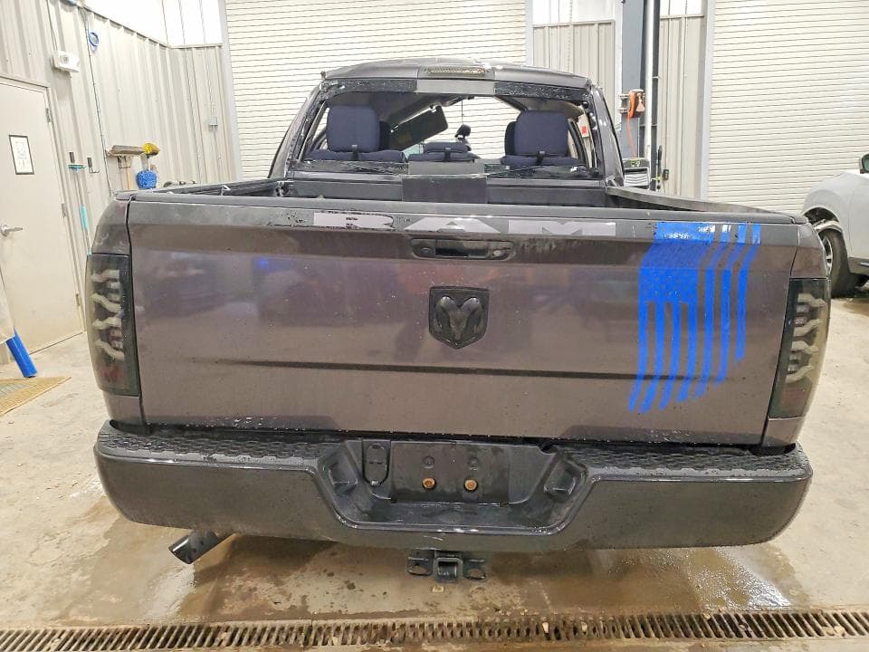 2017 RAM 1500 SLT 6