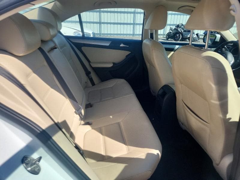 2017 VOLKSWAGEN JETTA SE 10