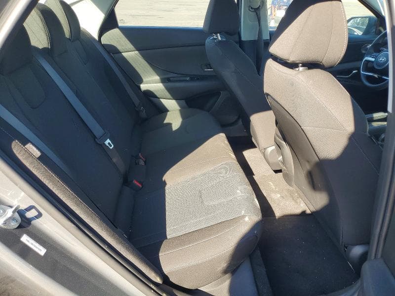 2025 HYUNDAI ELANTRA SE 10
