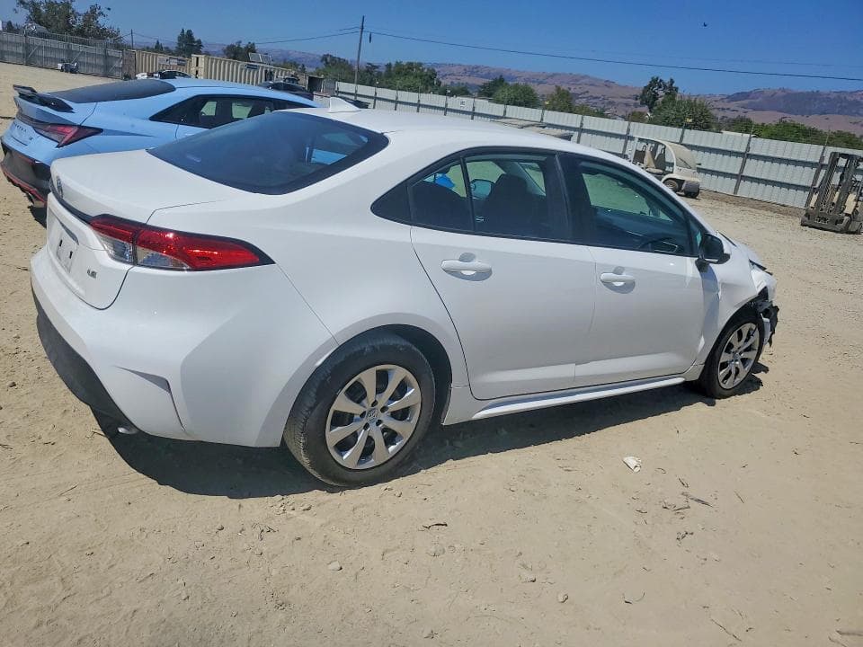 2025 TOYOTA COROLLA LE 3