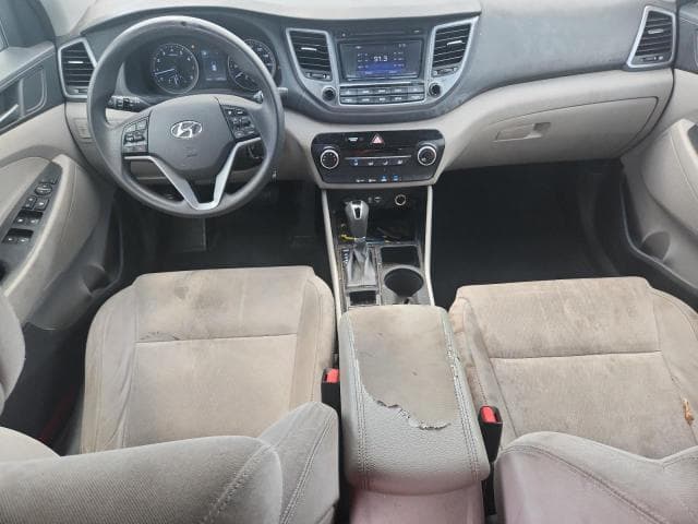 2017 HYUNDAI TUCSON SE 8