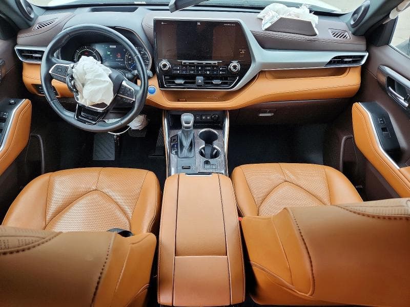 2021 TOYOTA HIGHLANDER HYBRID PLATINUM 8