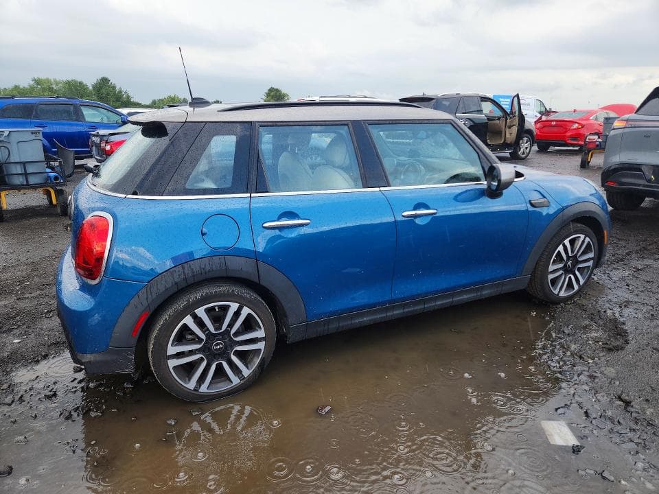 2022 MINI COOPER 3