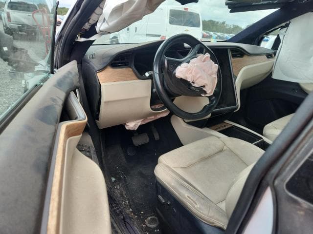 2020 TESLA MODEL X 8