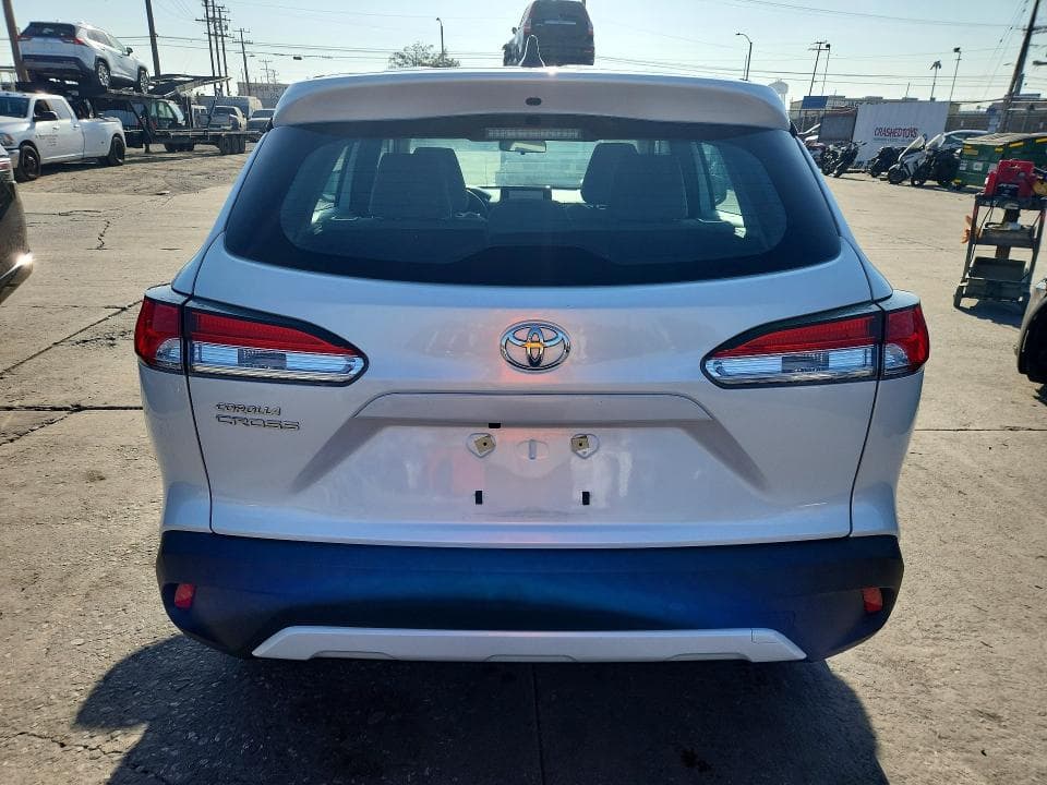 2024 TOYOTA COROLLA CROSS L 6