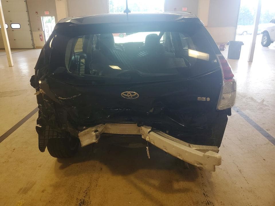 2017 TOYOTA PRIUS V FIVE 6