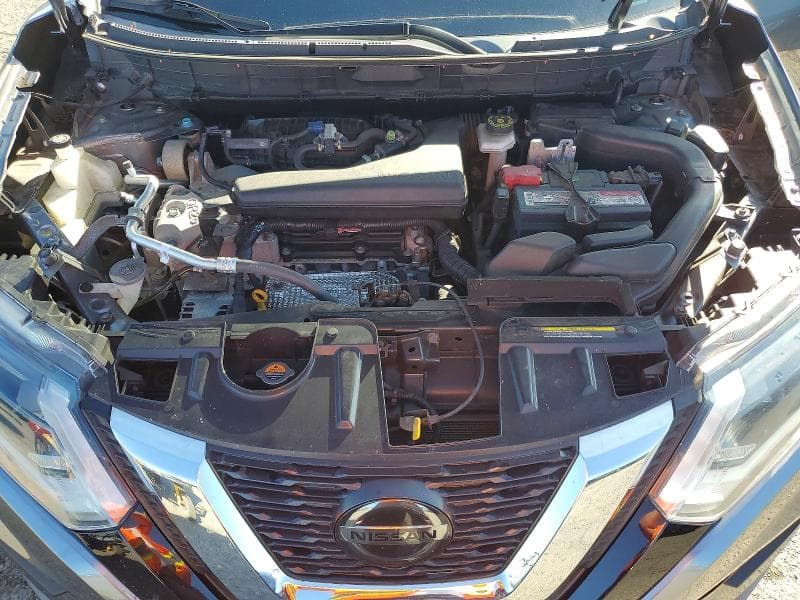 2018 NISSAN ROGUE SV 11